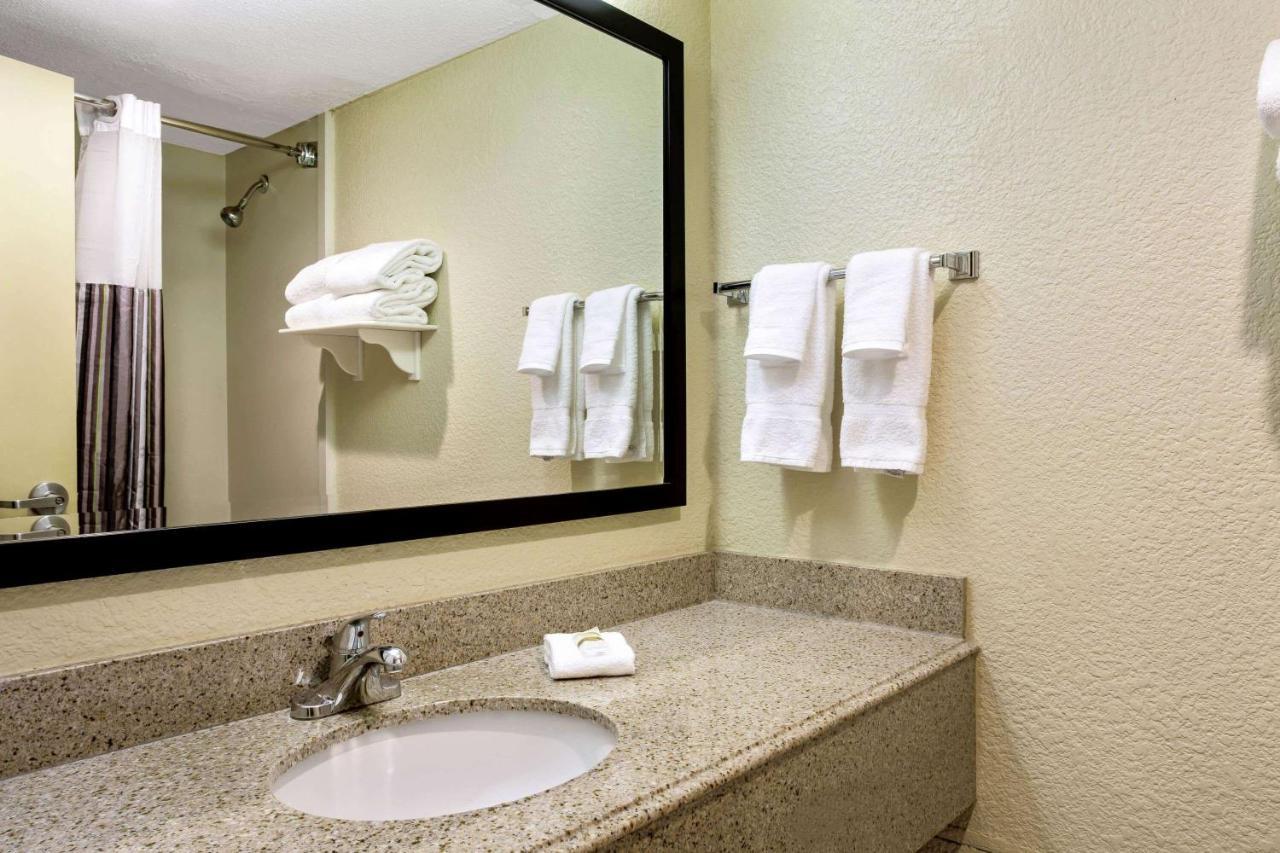 La Quinta By Wyndham Armonk Westchester Cnty Apt Exteriör bild